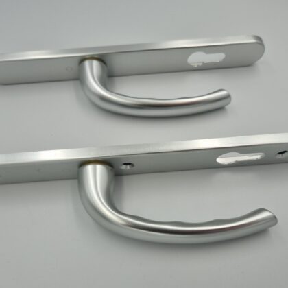 Håndtag Hoppe, med langskilt 30x246mm sølv eloxeret PZ cc 92mm